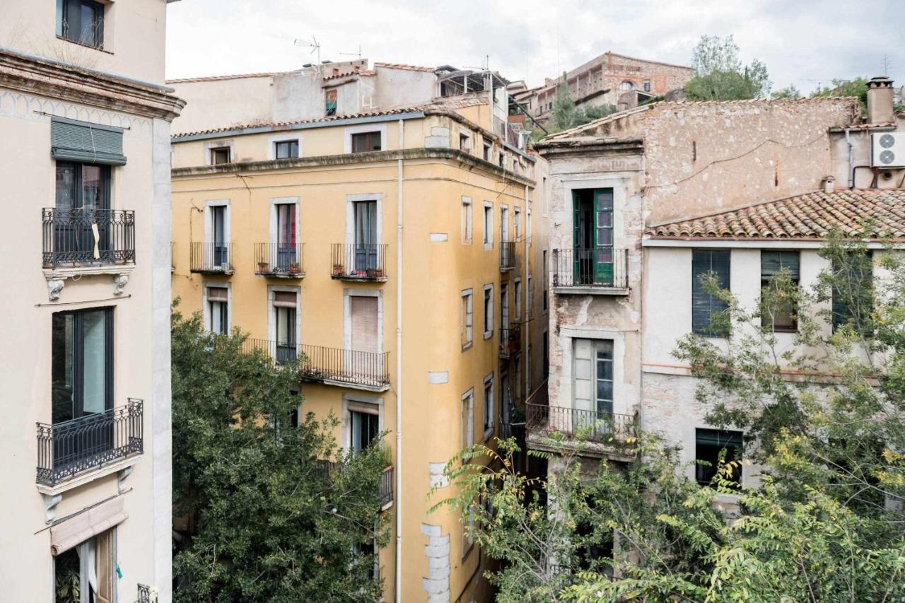 Revitalized Apartment In Historical Building Girona Exterior photo