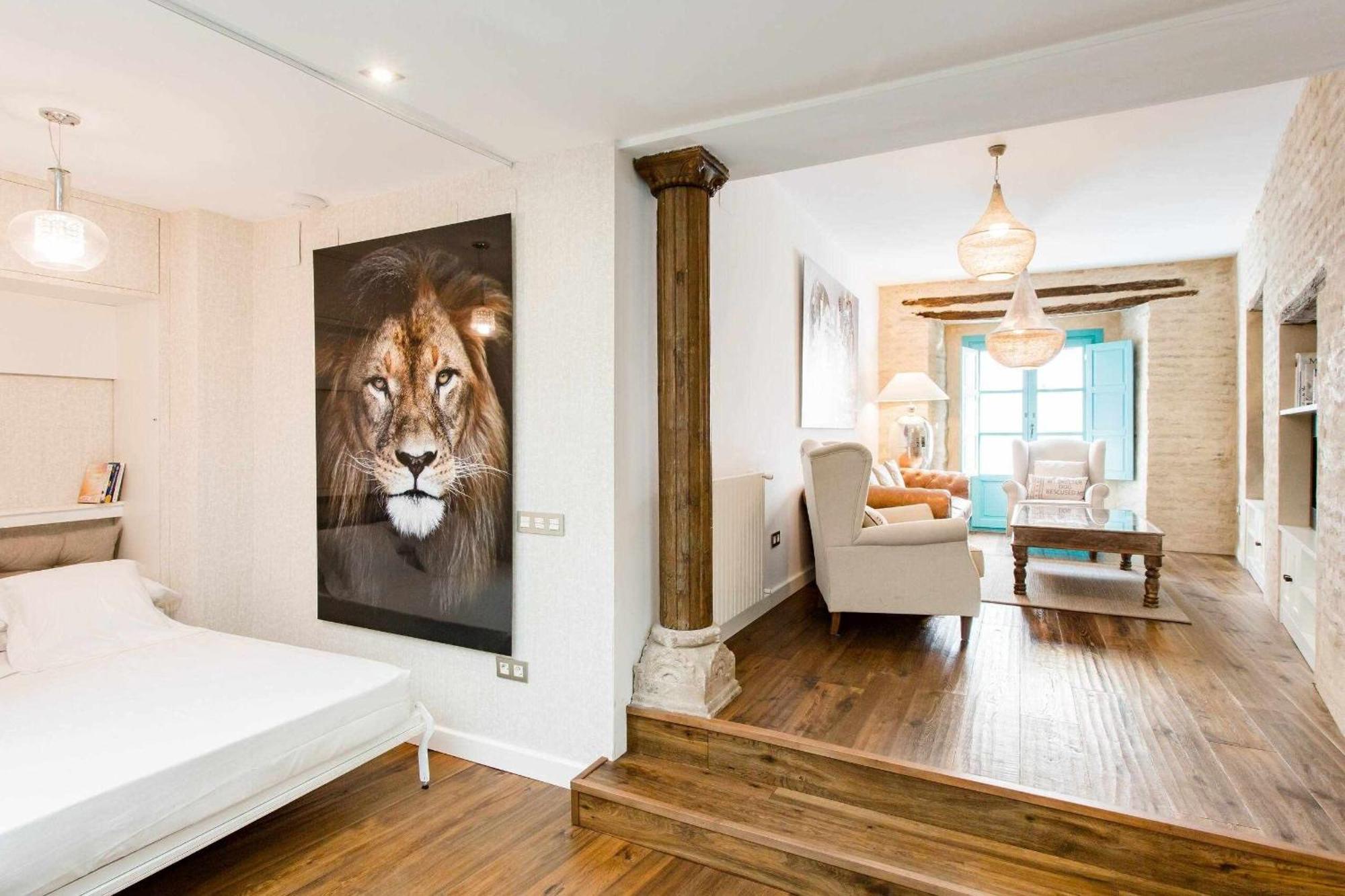 Revitalized Apartment In Historical Building Girona Exterior photo